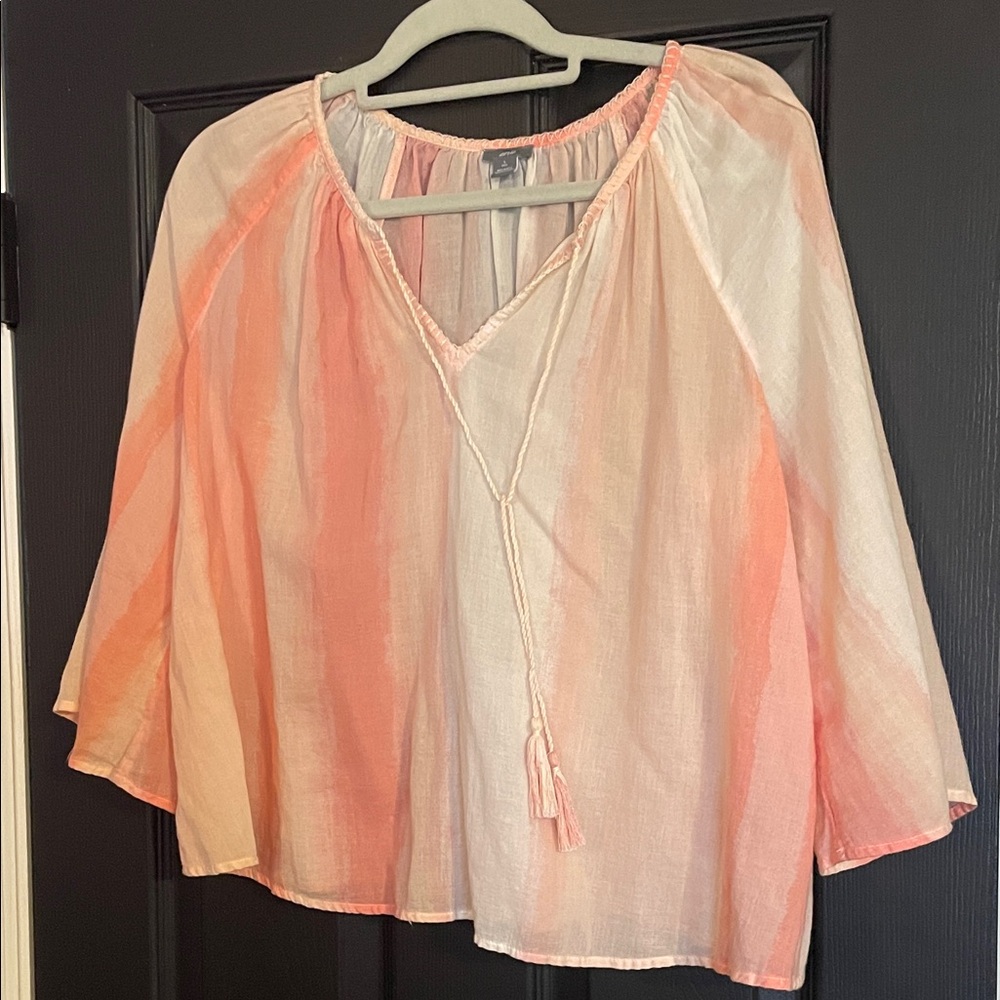 Aerie Peach and Cream Blouse